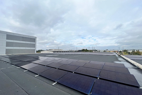 Sistema de lastro de telhado plano de 200KW na Europa